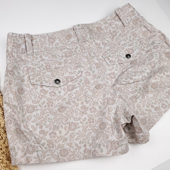 New LOFT Gray Brown Green Floral Shorts Size 4 - Picture 5 of 7